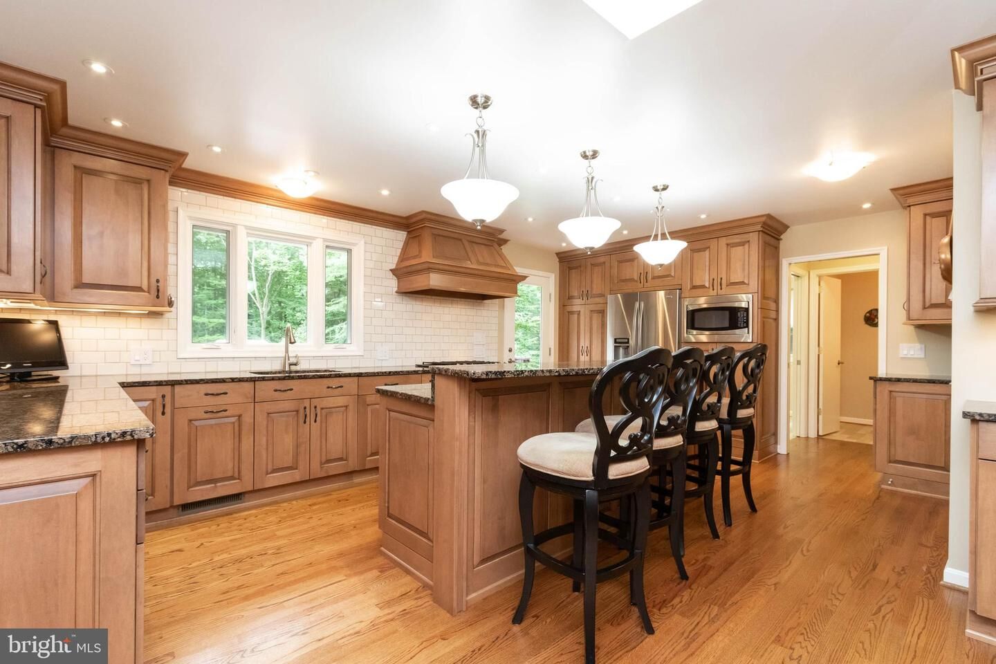 Property Photo: 7510 Willowbrook Road VA 22039