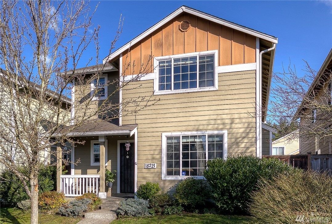 Property Photo:  18221 96th Ave E  WA 98375 