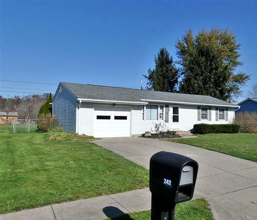 Property Photo:  242 Green Meadow Drive  OH 43055 