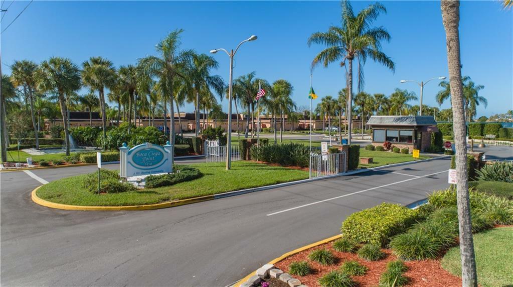 Property Photo:  1 Boca Ciega Point Boulevard 315  FL 33708 