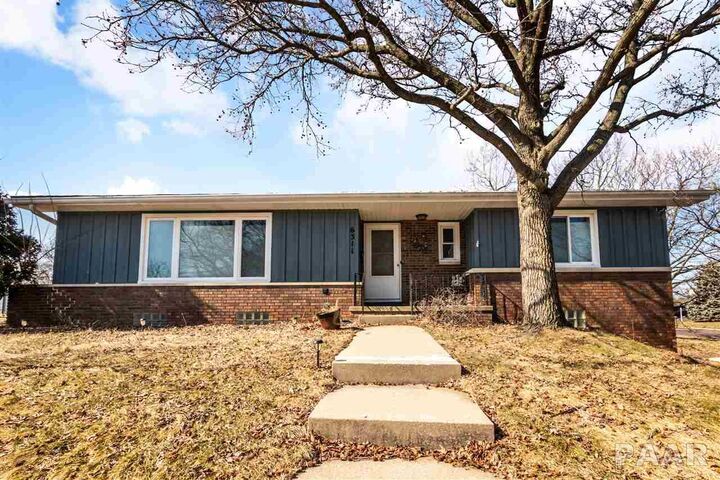 6311 N Robinwood  Peoria IL 61614 photo