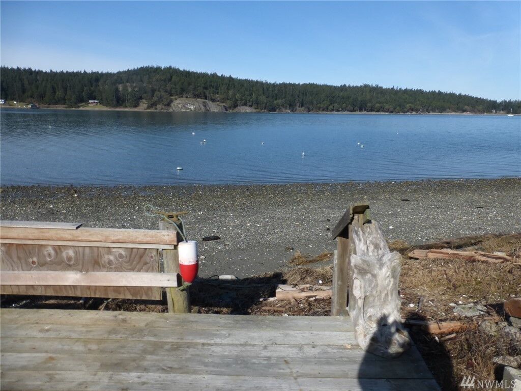 Property Photo: 221 Mud Bay Dock Rd WA 98261