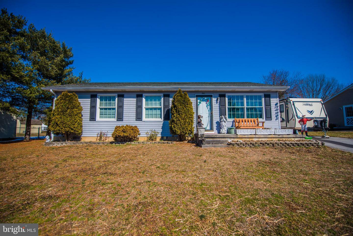 Property Photo:  210 Crest Circle  VA 22602 