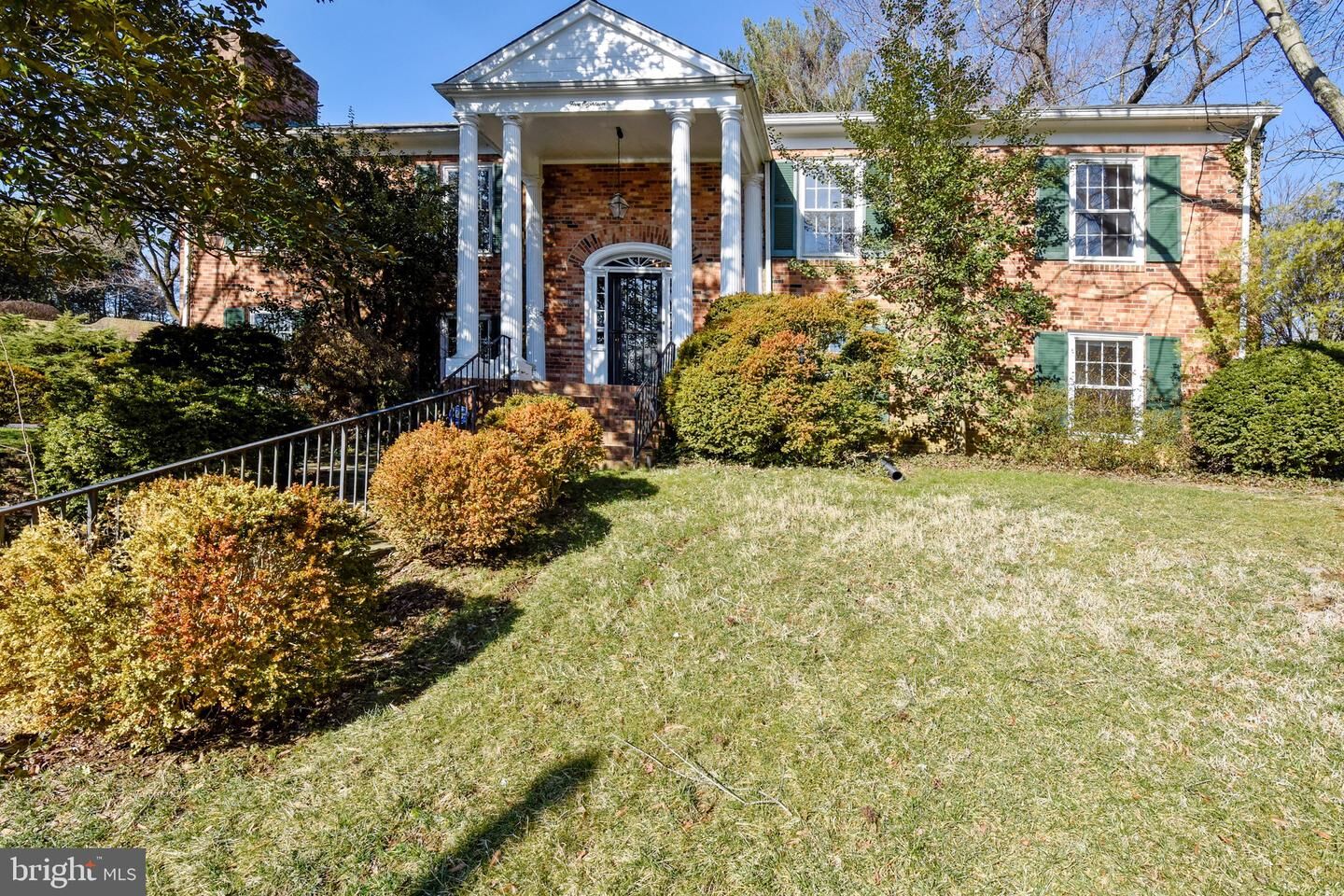 Property Photo:  518 Canterbury Lane  VA 22314 