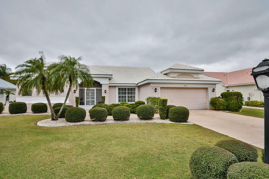 Property Photo:  2009 S Pebble Beach Boulevard  FL 33573 