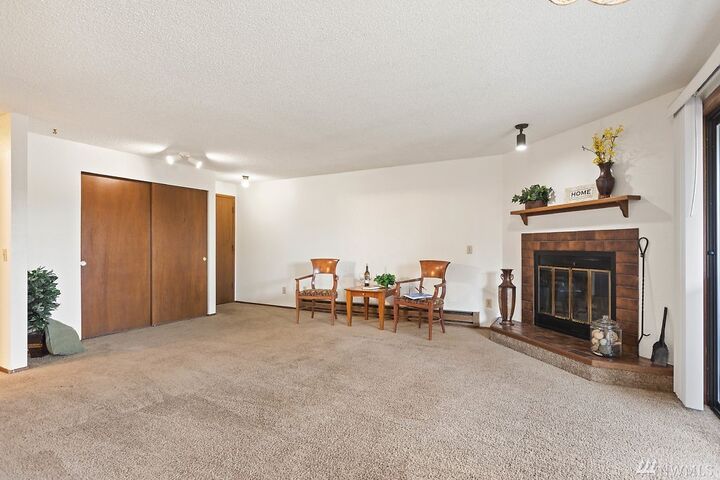 Property Photo: 645 NW Atalanta Wy 102 WA 98277