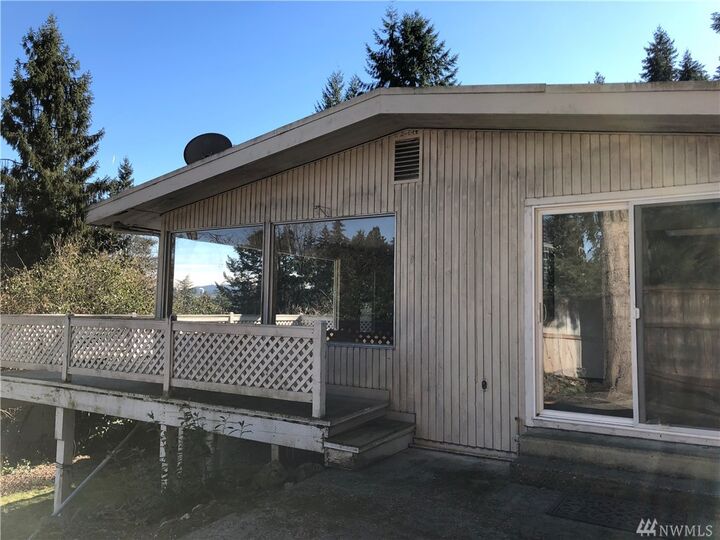 Property Photo:  10712 SE 3rd St  WA 98004 