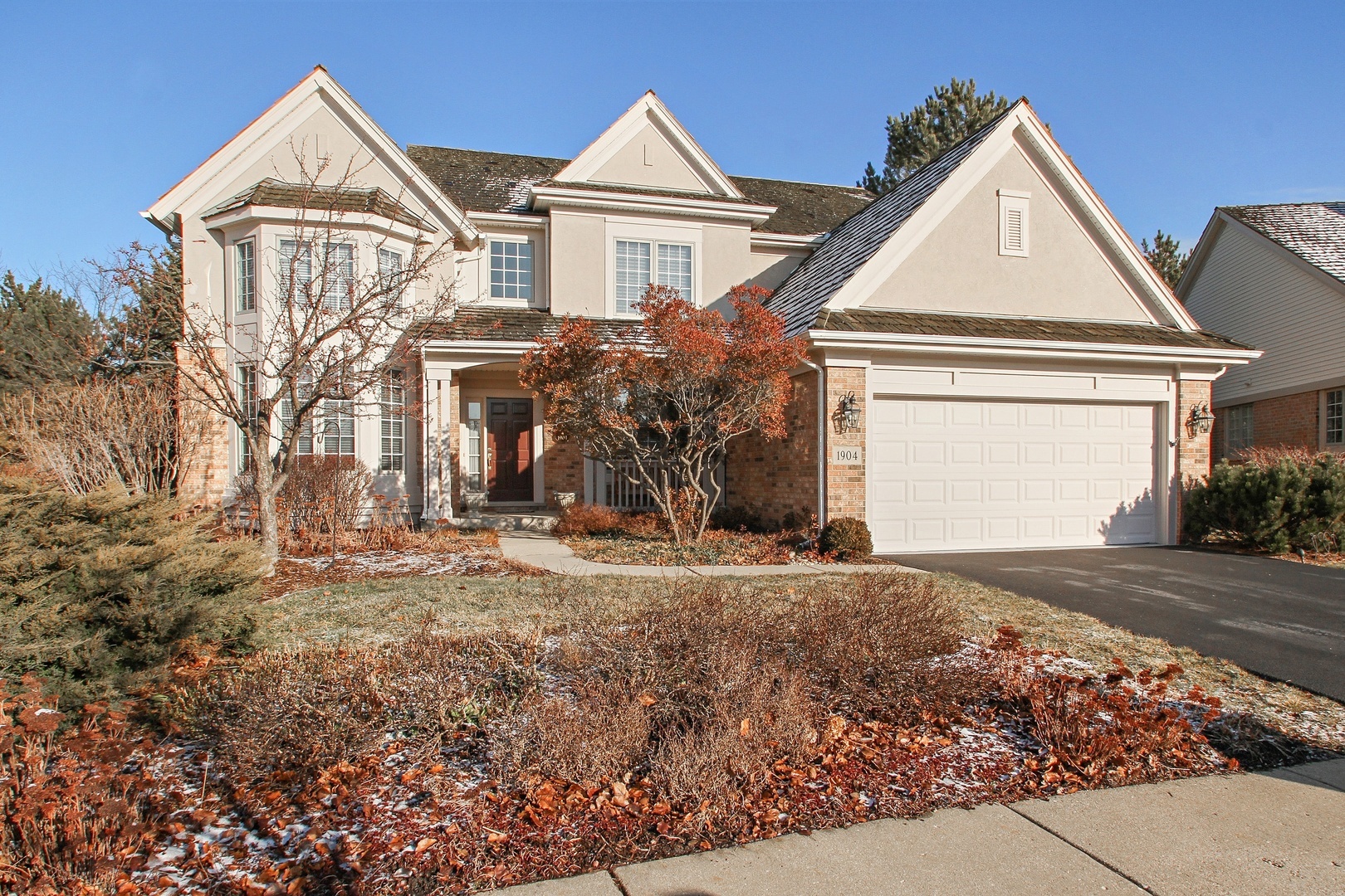 Property Photo:  1904 Wyndham Circle  IL 60025 