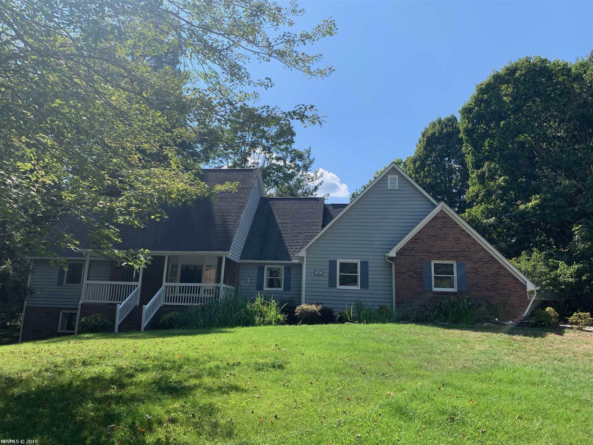 Property Photo:  1002 Auburn Drive  VA 24060 