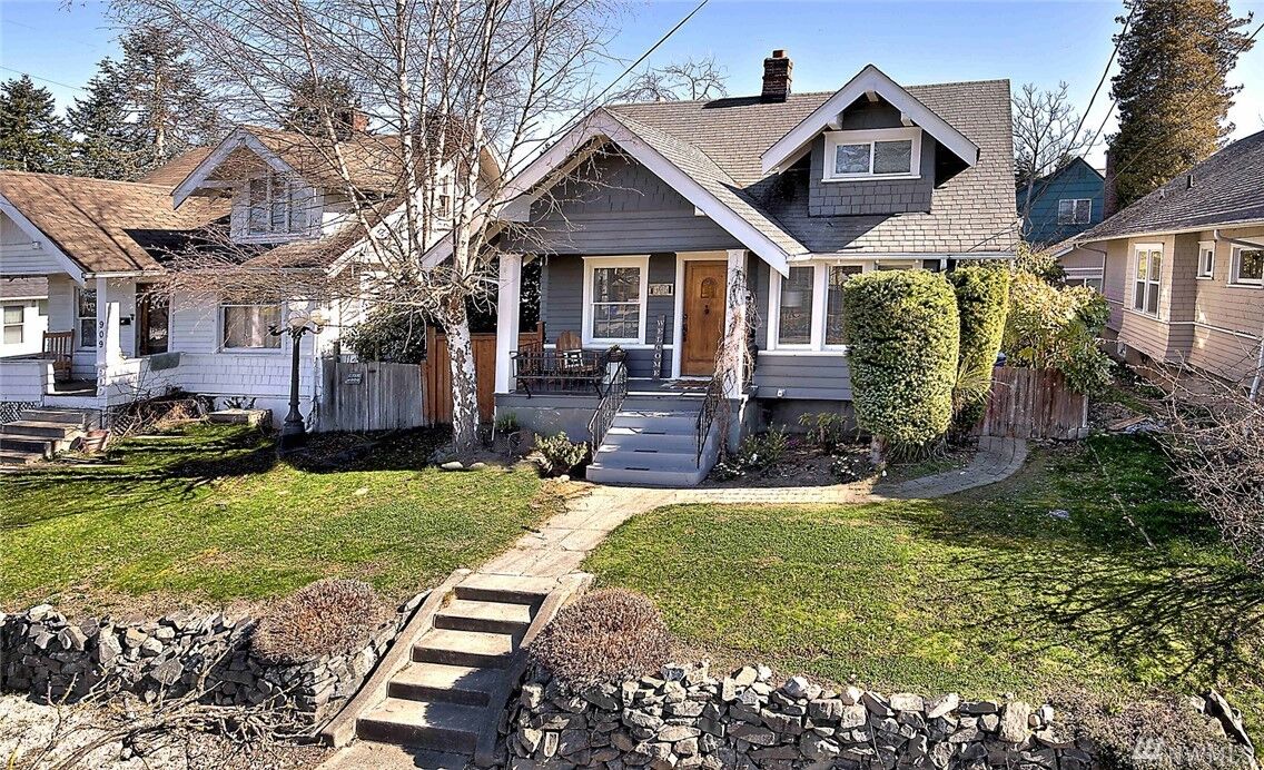 Property Photo: 905 N Proctor St WA 98406