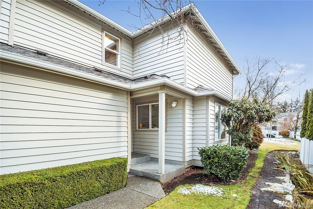 Property Photo:  730 112th St SW A4  WA 98204 