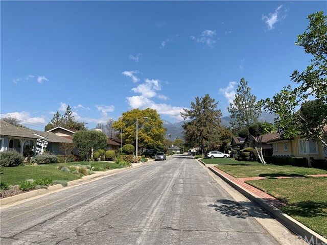 Property Photo:  455 San Juan Place  CA 91107 