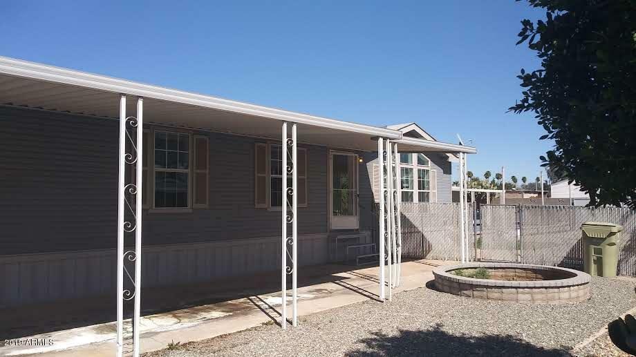 Property Photo: 7113 N 69th Avenue AZ 85303