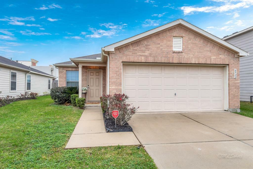 Property Photo: 2723 Morninggate Court TX 77449
