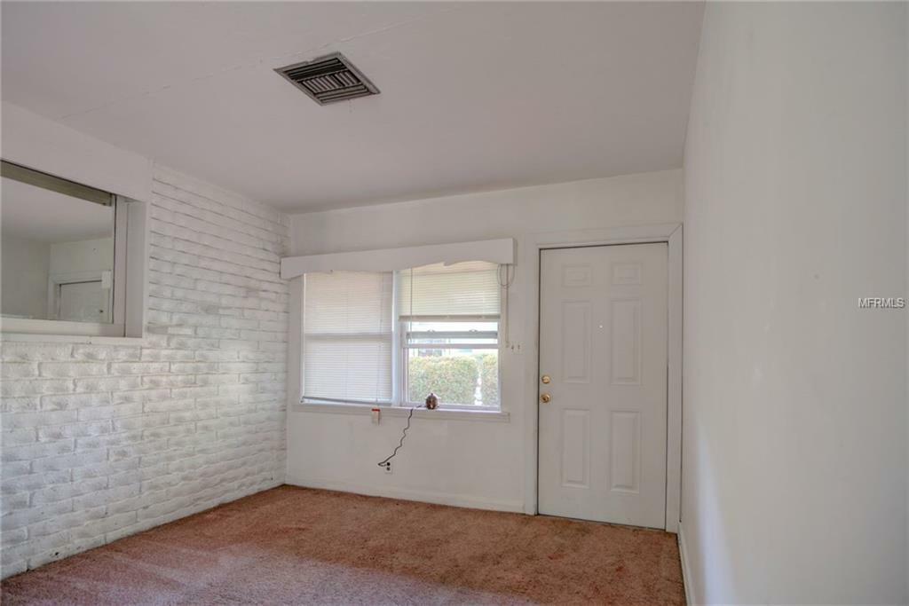 Property Photo: 1420 27th Avenue S FL 33705