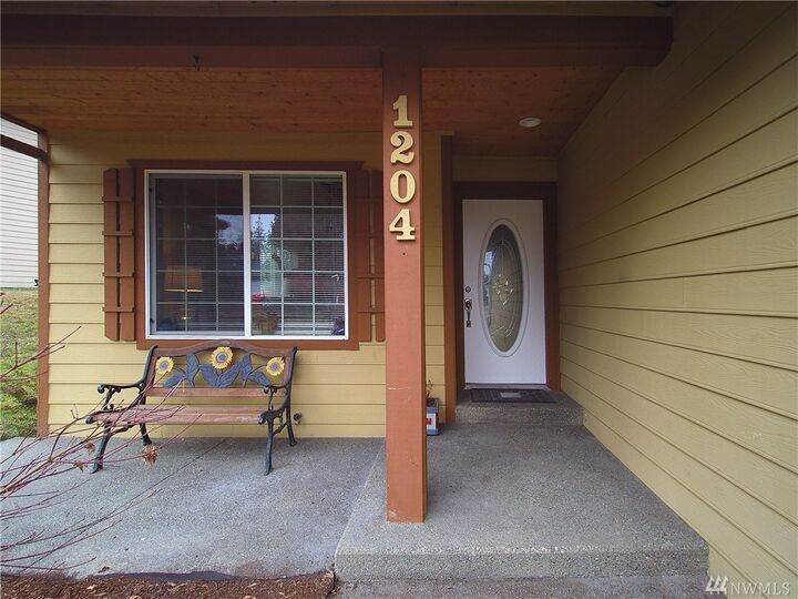 Property Photo: 1204 S O St WA 98363