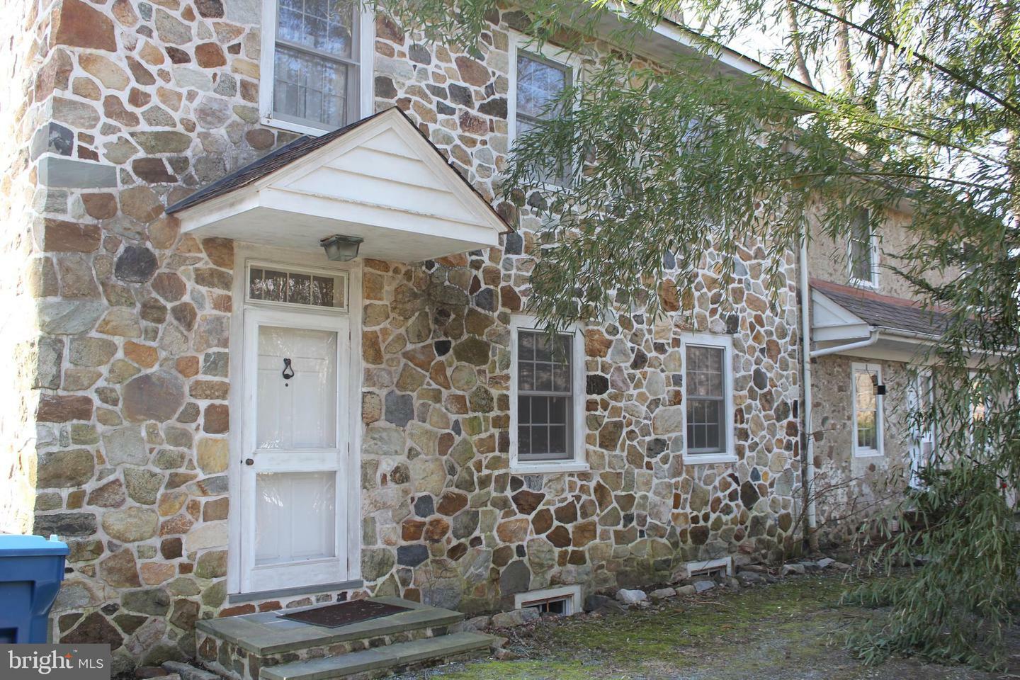 Property Photo: 900 Sheridan Drive PA 19382
