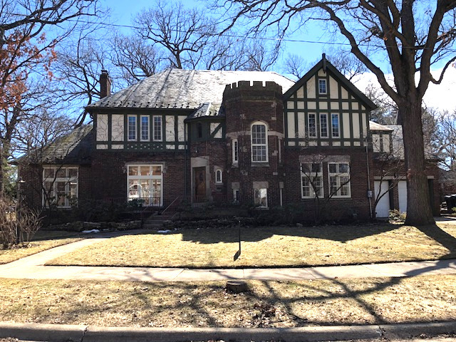 Property Photo: 335 Glendenning Place IL 60087