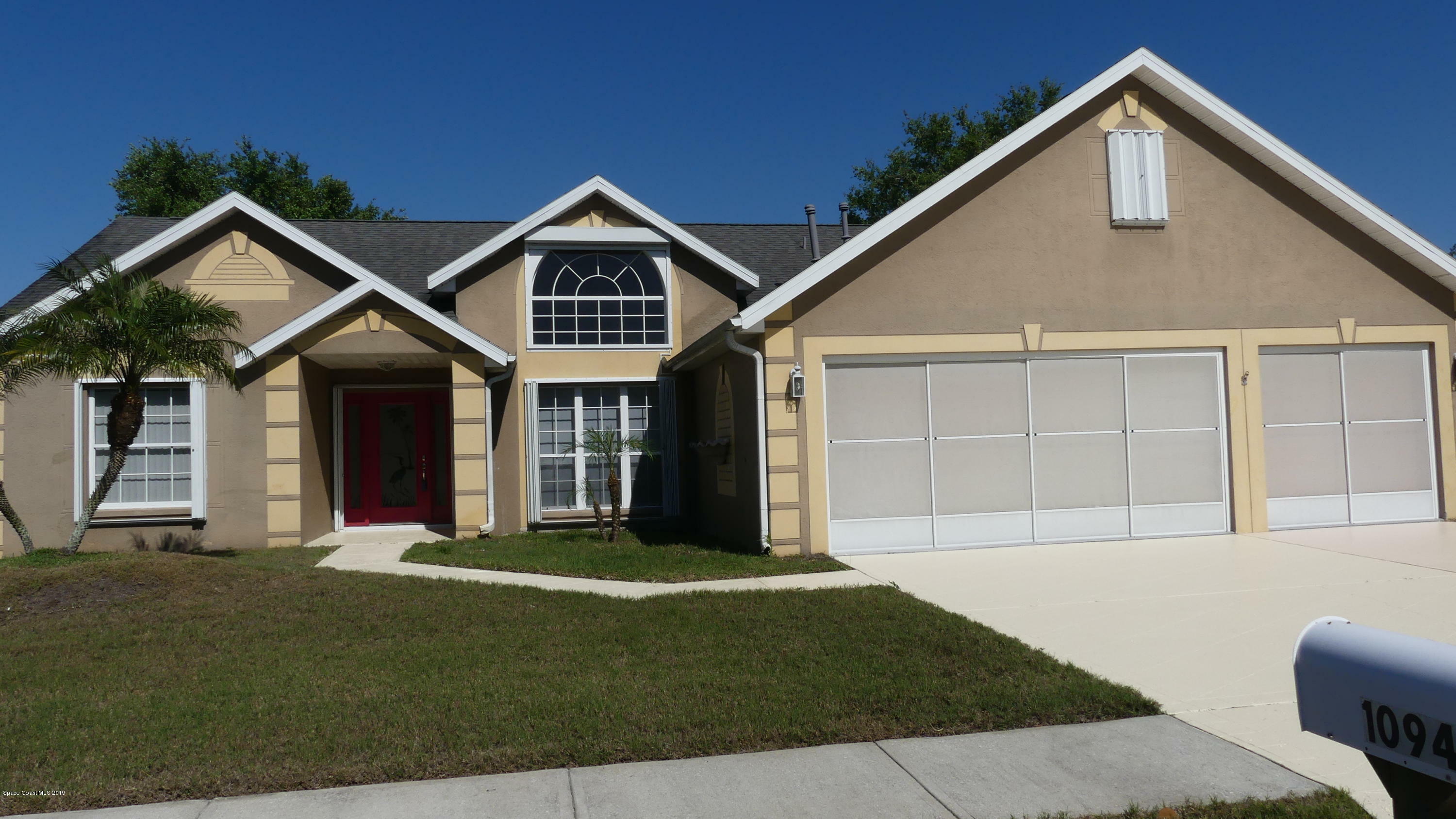 Property Photo:  1094 Egret Lake Way  FL 32940 