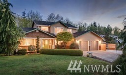 Property Photo: 335 Alta Via Dr WA 98282