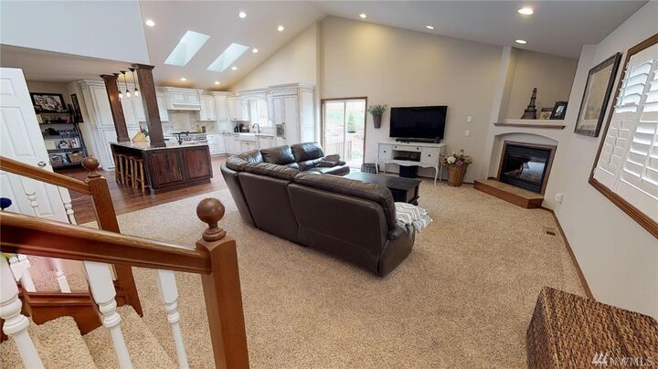 Property Photo: 9624 185th Dr SE WA 98290