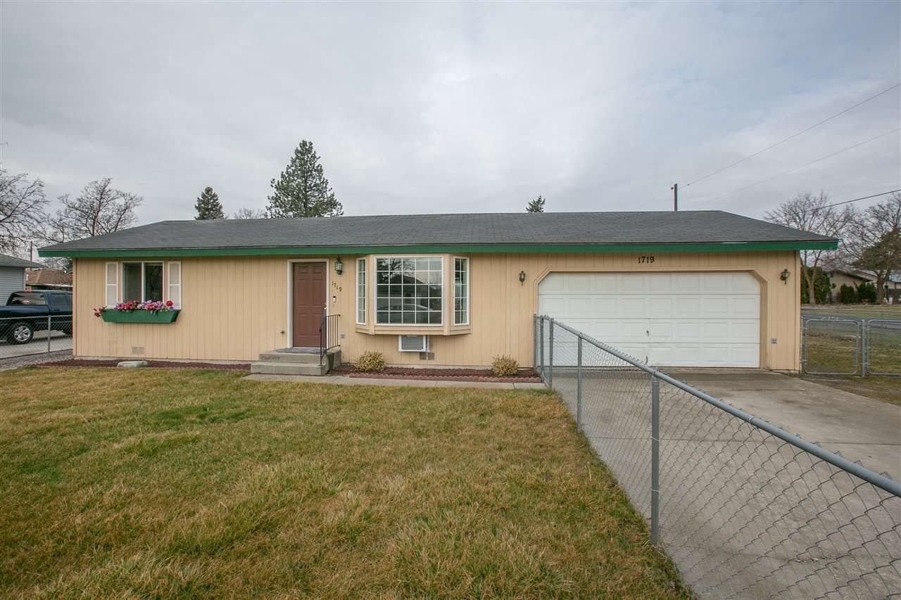Property Photo: 1719 N Vista Rd WA 99212-2521
