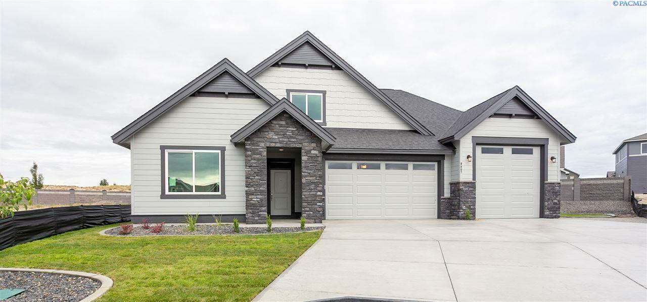 Property Photo:  9907 Chinook Ct  WA 99301 