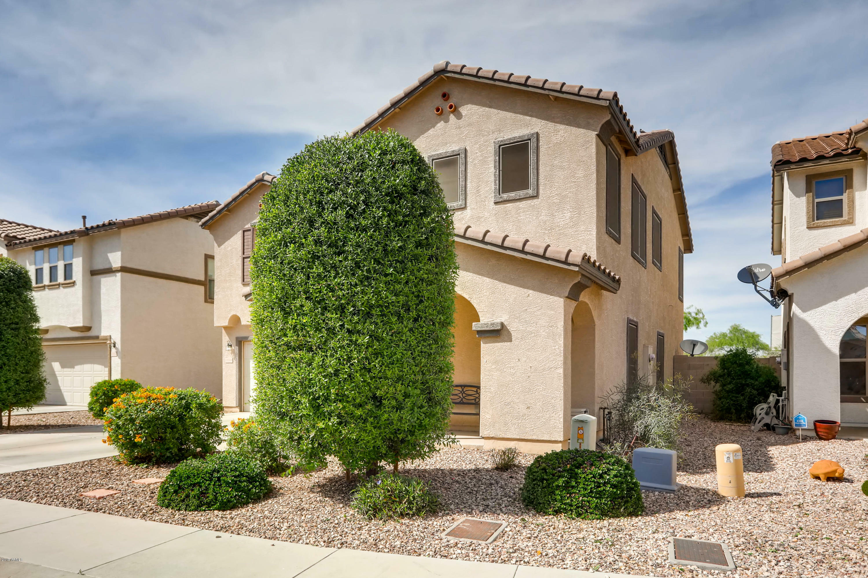 Property Photo: 11008 W College Drive AZ 85037