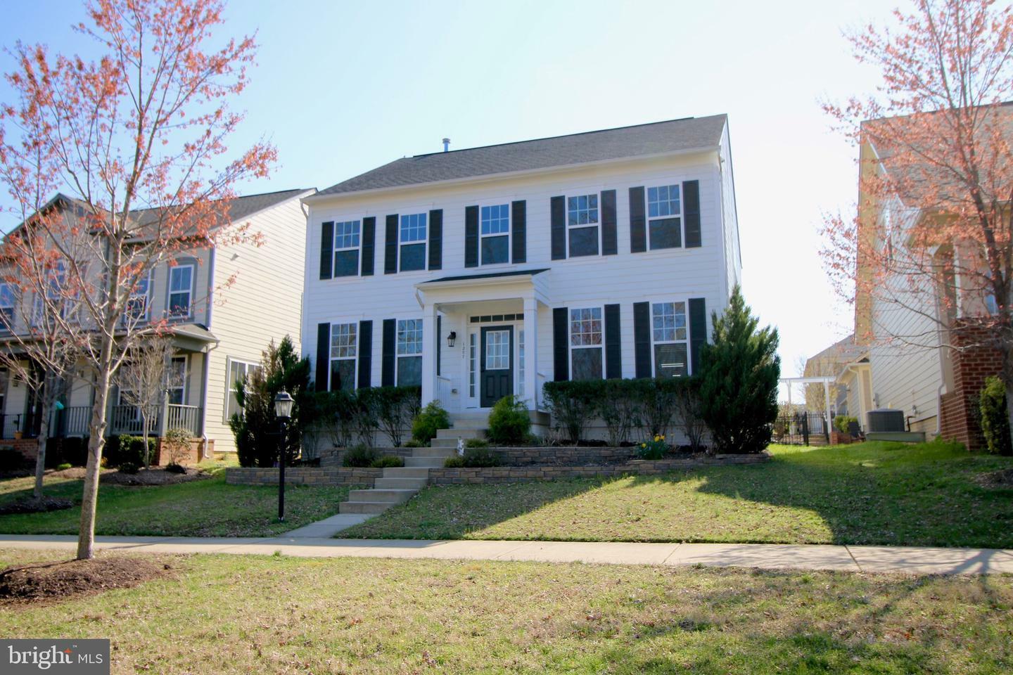 Property Photo:  1207 Hearthstone Drive  VA 22401 