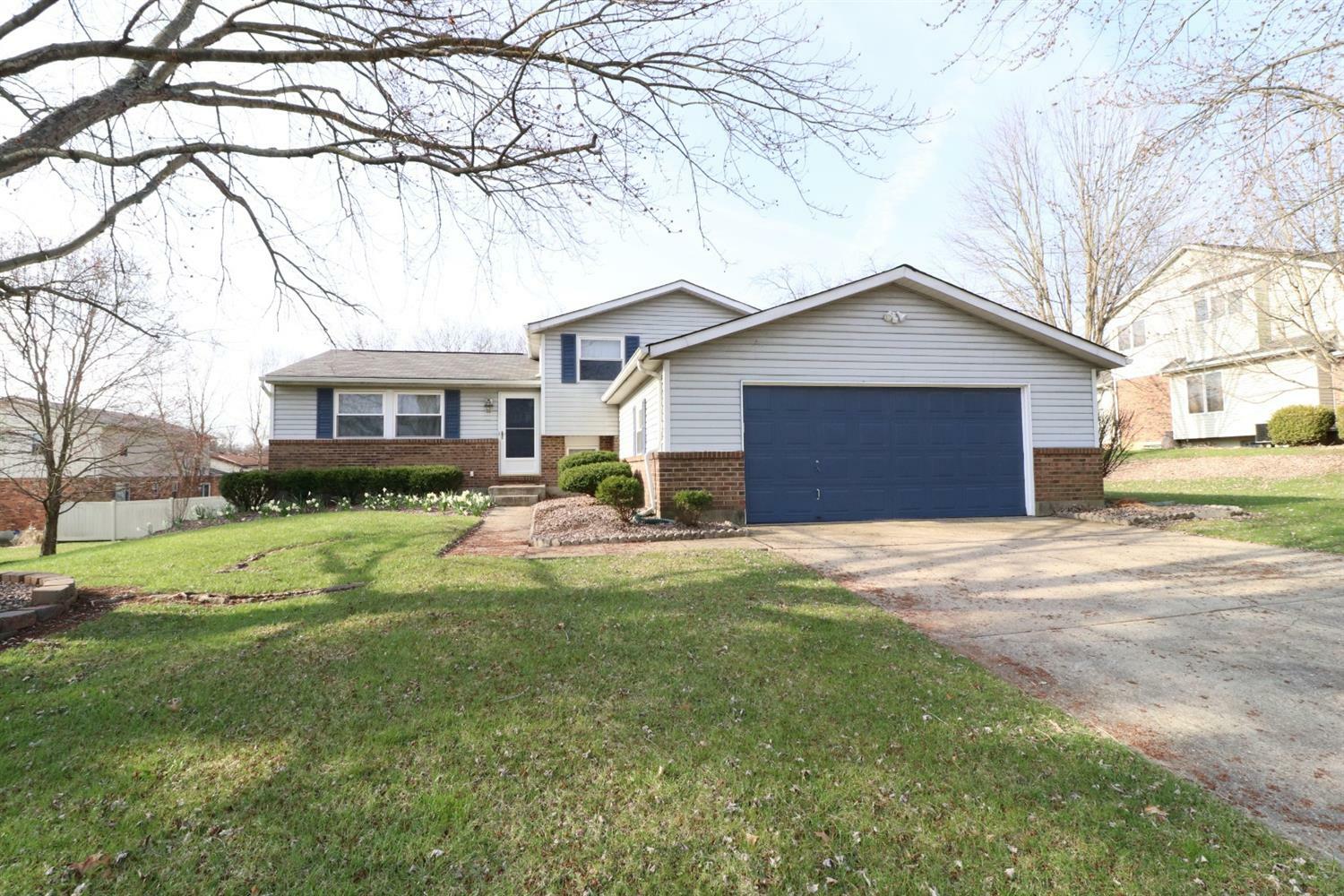 Property Photo: 1715 Lockbourne Drive OH 45240