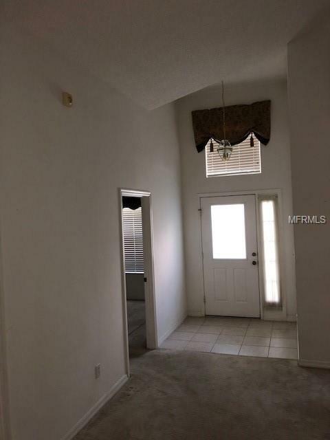 Property Photo:  552 Canary Island Court  FL 32828 