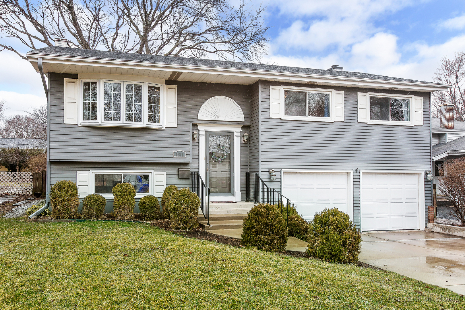 Property Photo:  1211 Coolidge Avenue  IL 60189 