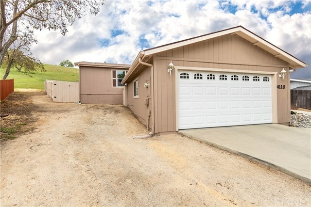 Property Photo: 4110 Quarterhorse Way CA 93446