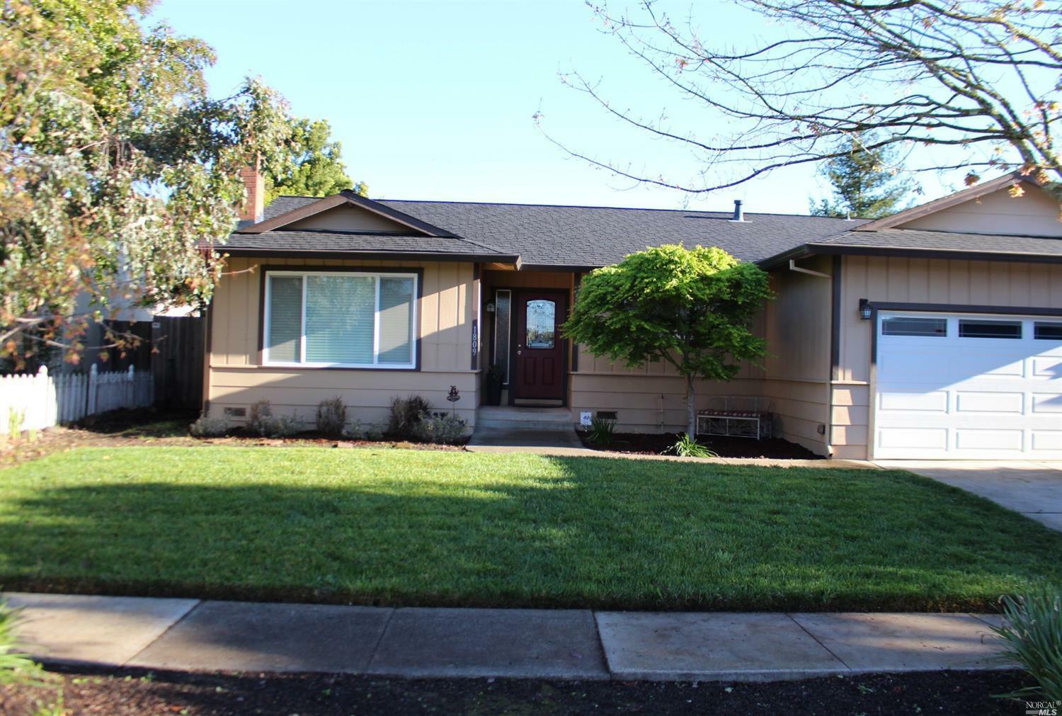 Property Photo:  1809 Fenwick Place  CA 95401 