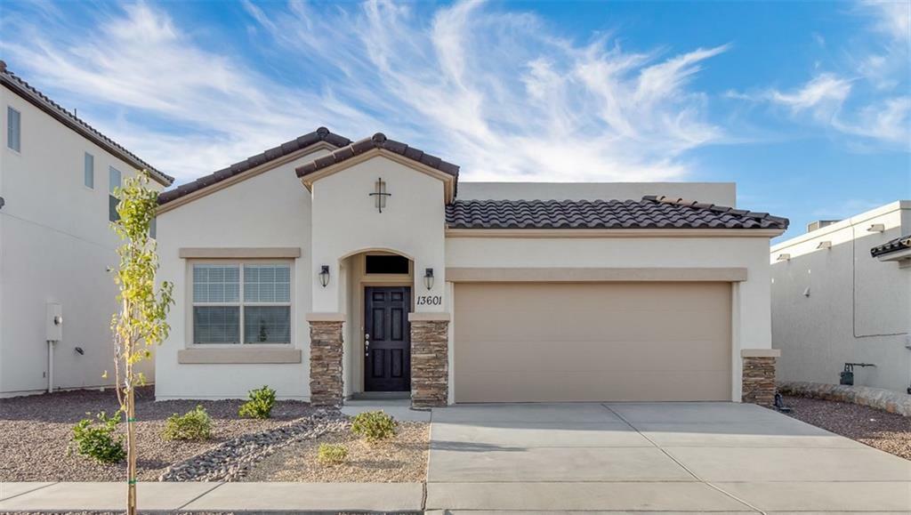 Property Photo: 1088 Gunnerside Street TX 79928