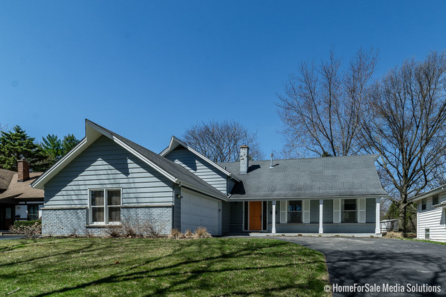 Property Photo:  1125 Cardinal Lane  IL 60540 