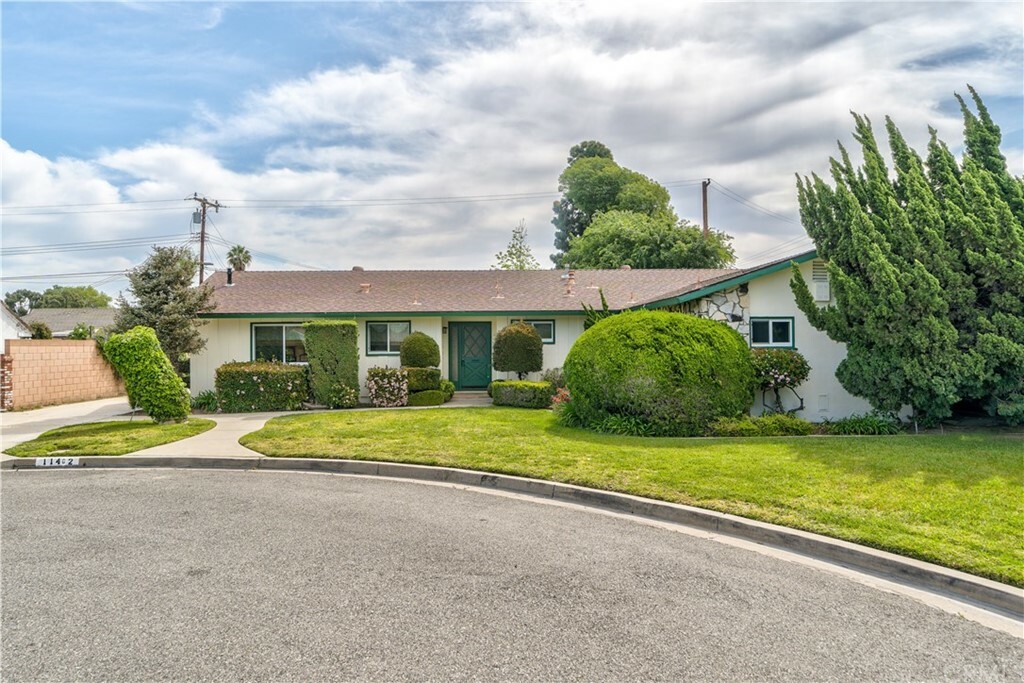 Property Photo:  11462 Pollard Drive  CA 92841 