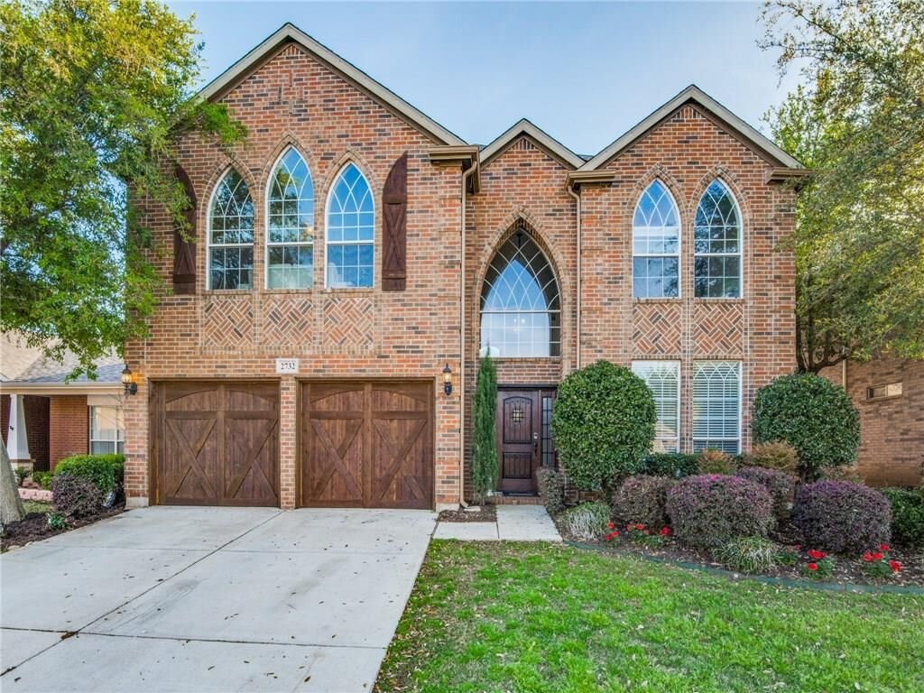 Property Photo: 2732 Cedar Ridge Lane TX 76177