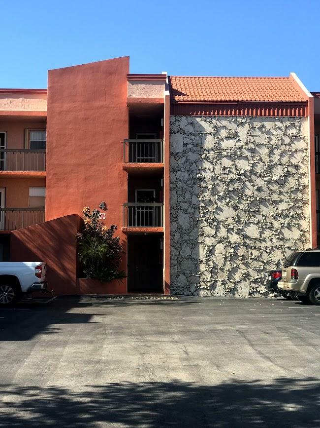 Property Photo: 3190 Holiday Springs Boulevard 4-107 FL 33063
