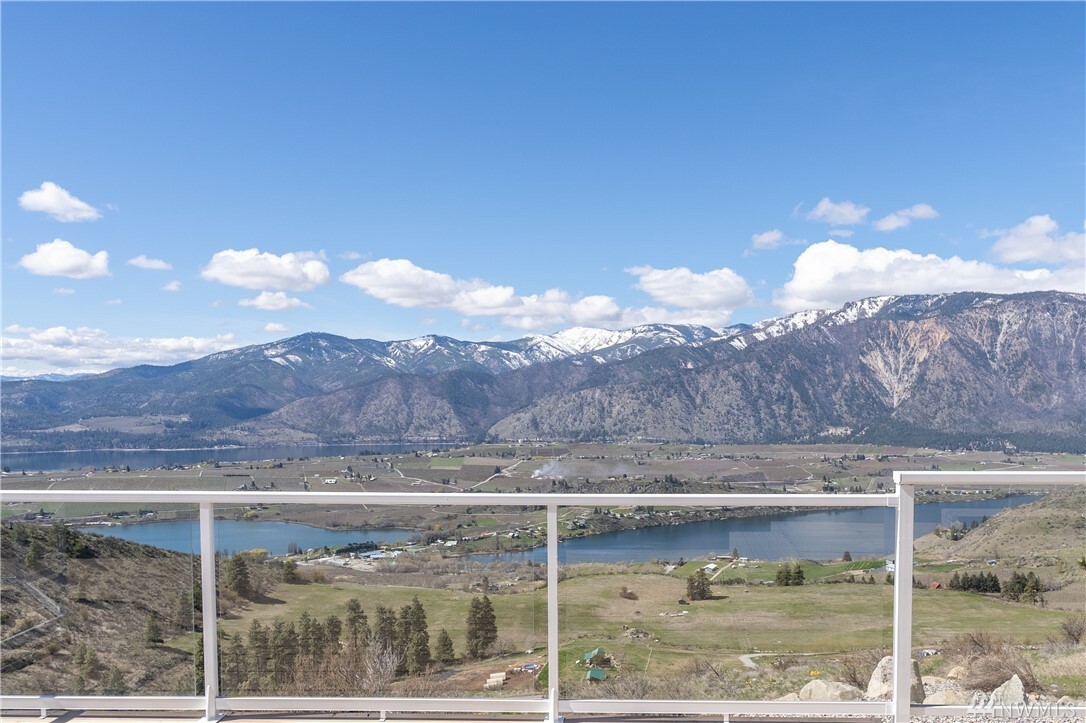 Property Photo: 915 Kinsey Rd WA 98831