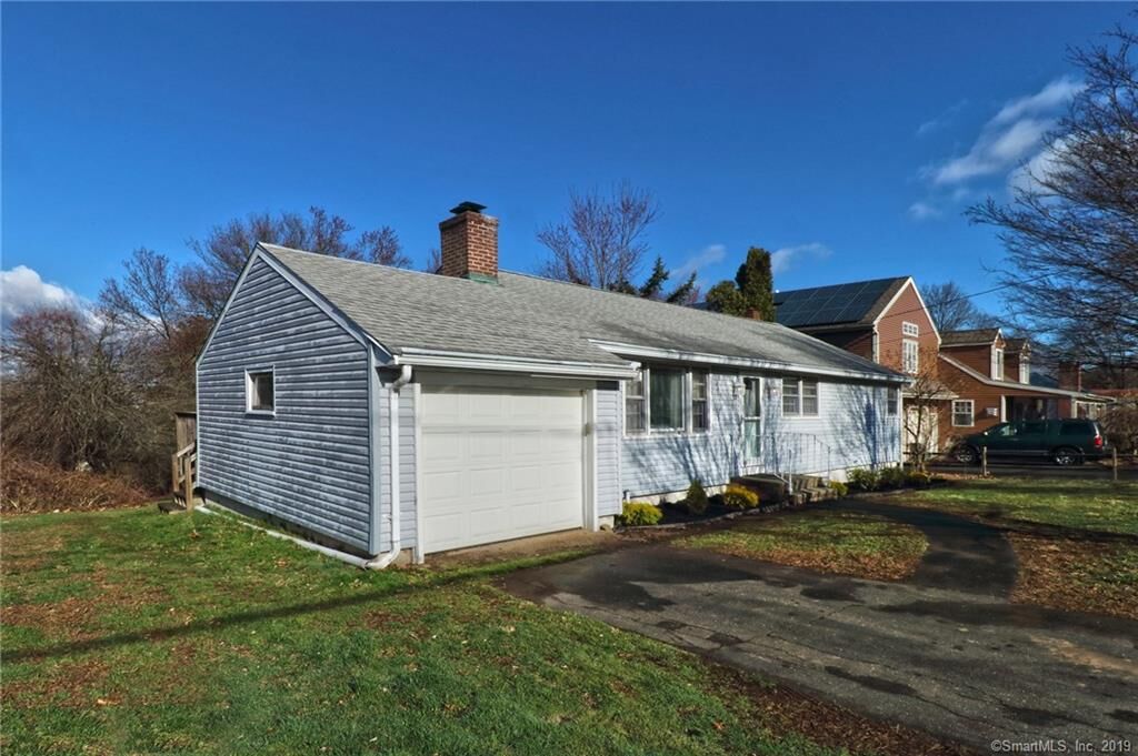 Property Photo: 98 Island Lane CT 06516