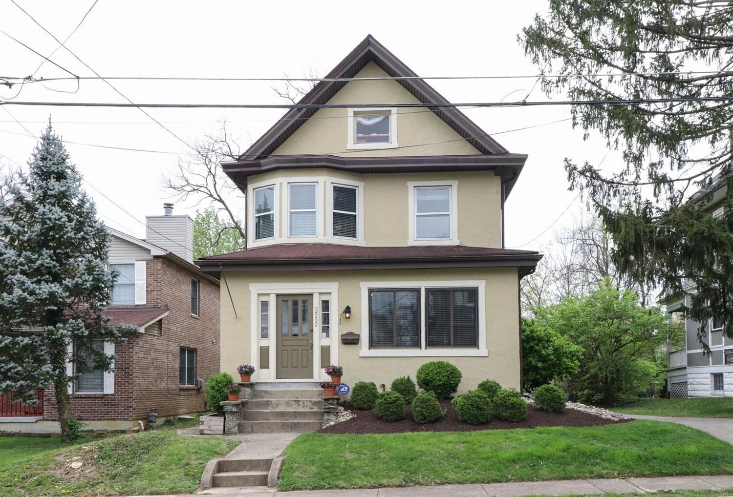 Property Photo: 3552 Larkspur Avenue OH 45208