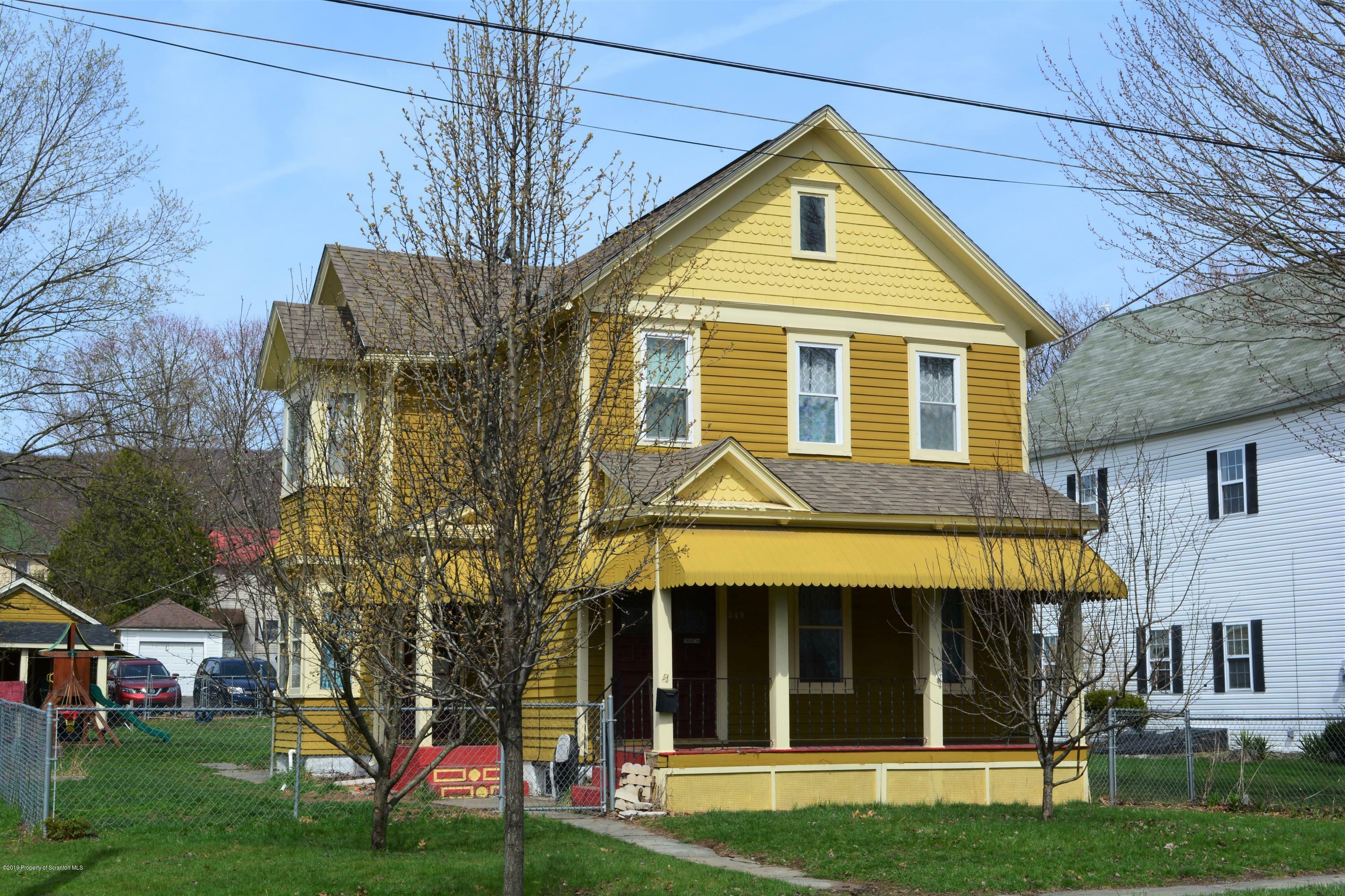 Property Photo:  349 Washington Avenue  PA 18433 