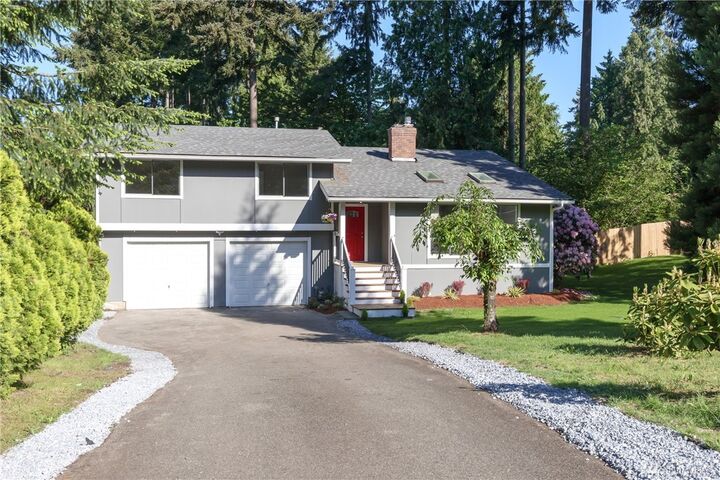 Property Photo: 12213 128th St Ct E WA 98374