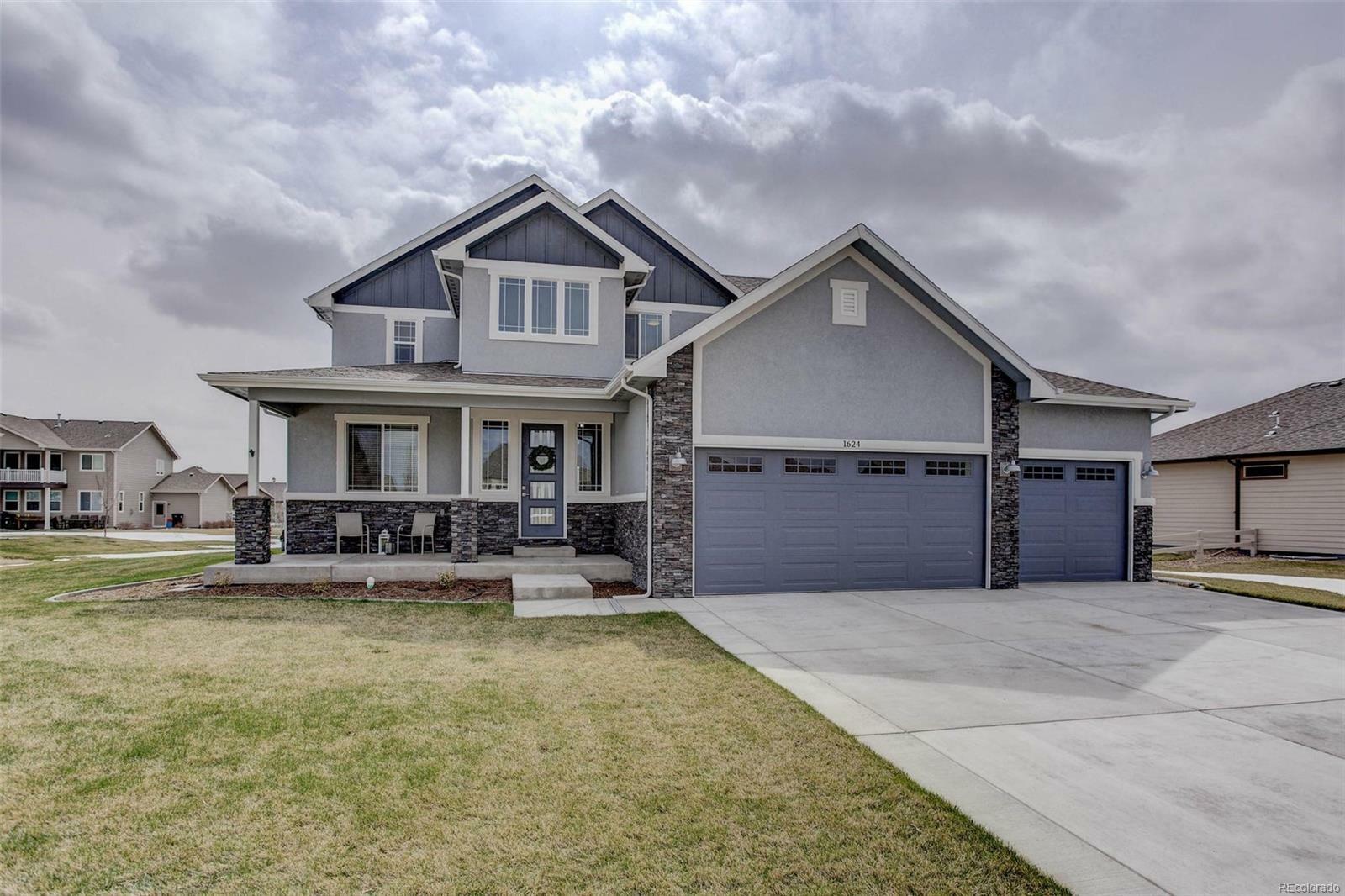 Property Photo:  1624 Colorado Parkway  CO 80615 