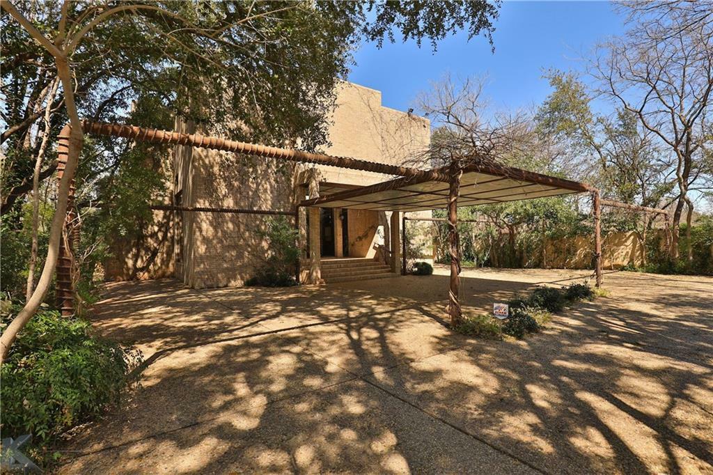 Property Photo:  1154 Elmwood Drive  TX 79605 