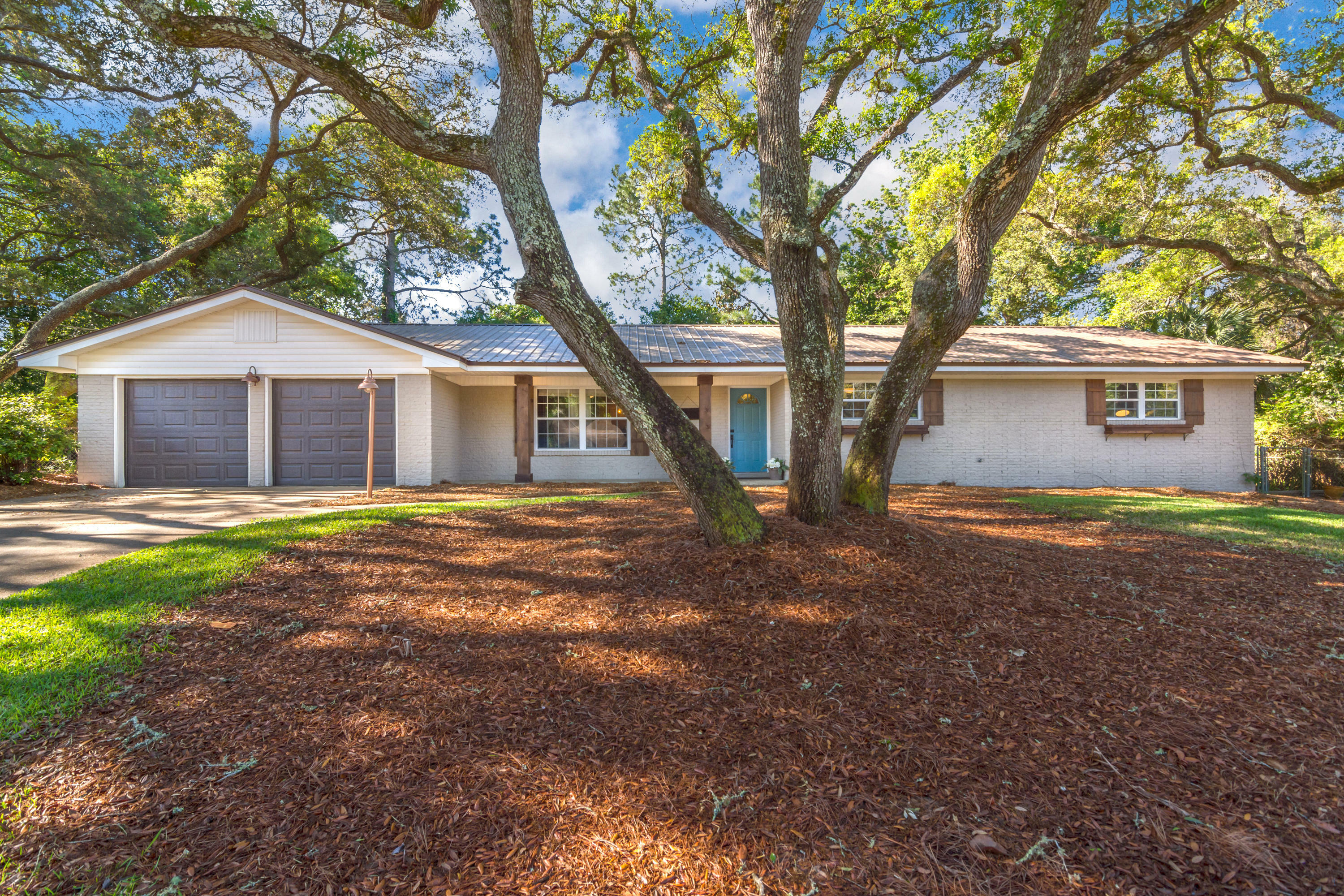 Property Photo:  118 Priscilla Drive  FL 32547 