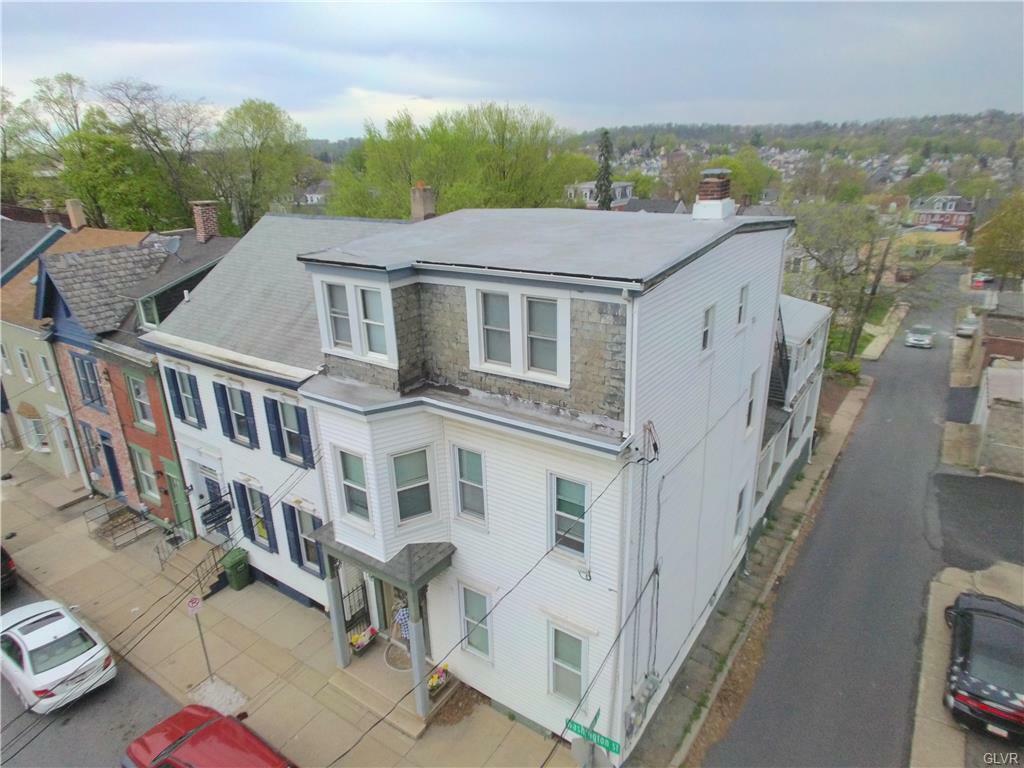 Property Photo:  713 Washington Street  PA 18042 