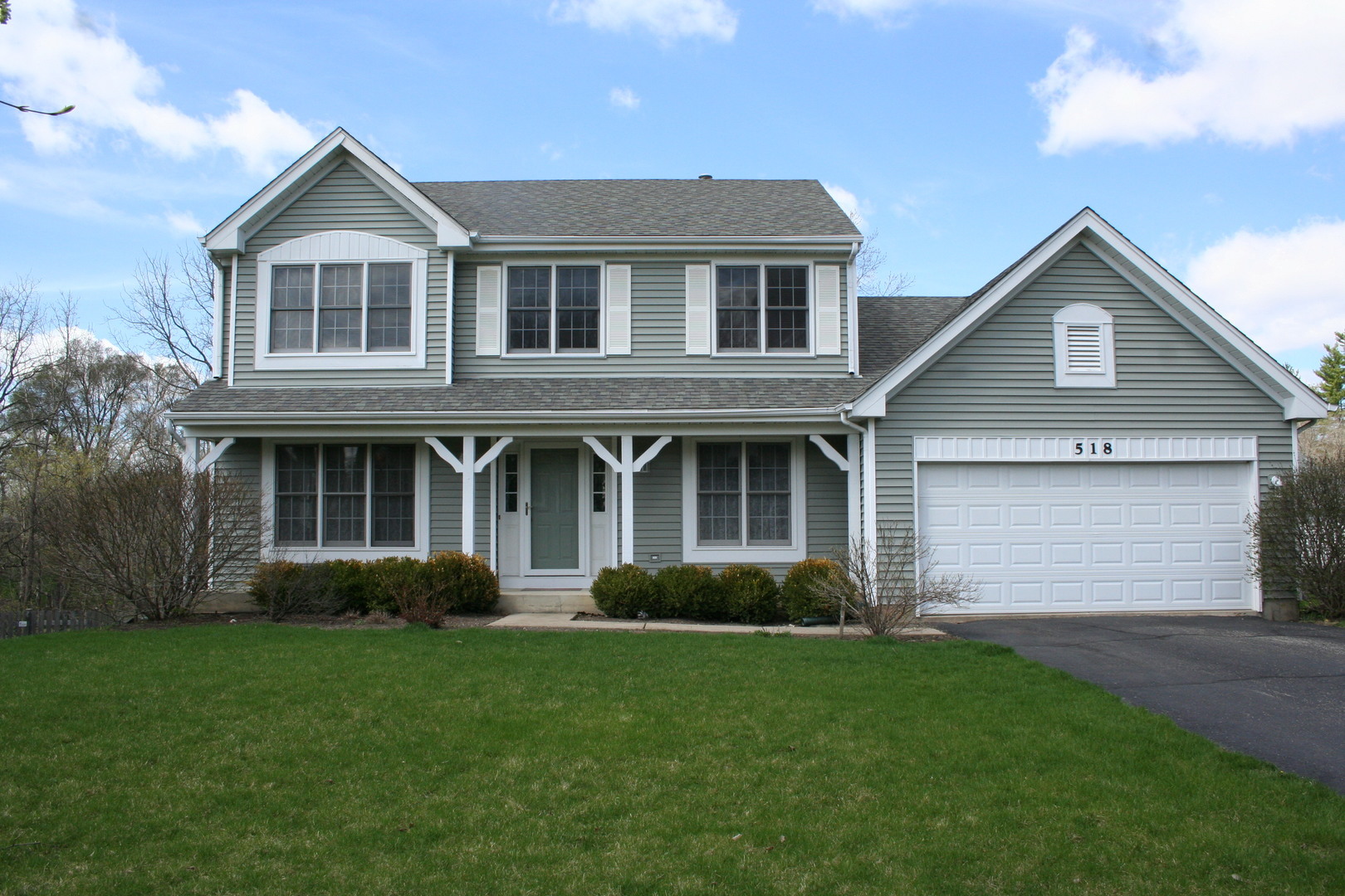 Property Photo:  518 Carriage Hill Road  IL 60042 