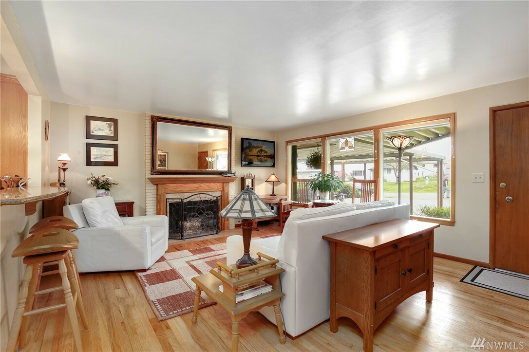 Property Photo: 702 Marion St WA 98030